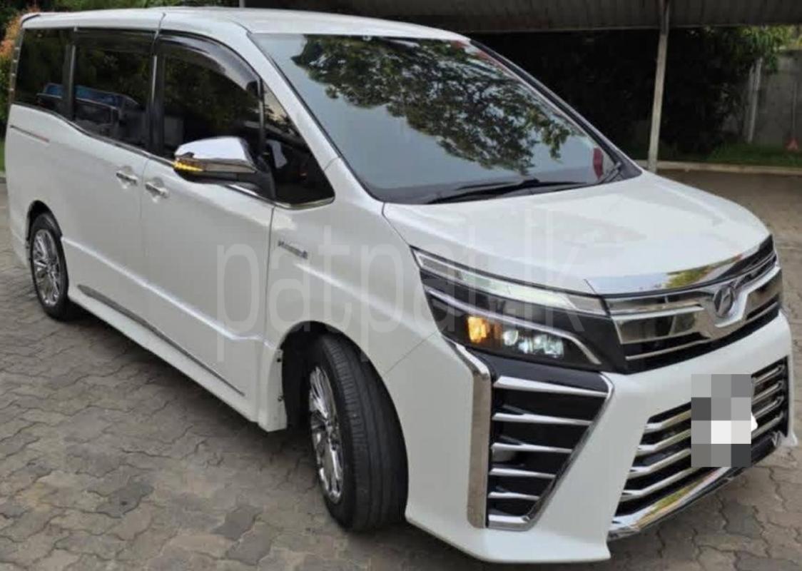 Toyota Voxy 2015 - பயன்படுத்தப்பட்டது வேன் sale in Sri Lanka - patpat.lk