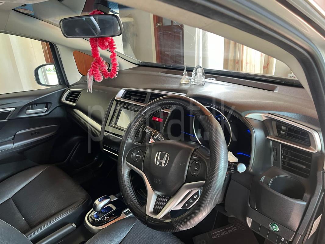 Honda Fit 2013 - பயன்படுத்தப்பட்டது கார் sale in Sri Lanka - patpat.lk