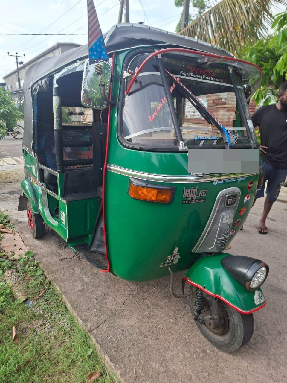 Bajaj 2 stroke 2006 - பயன்படுத்தப்பட்டது முச்சக்கர வண்டி sale in Sri Lanka - patpat.lk