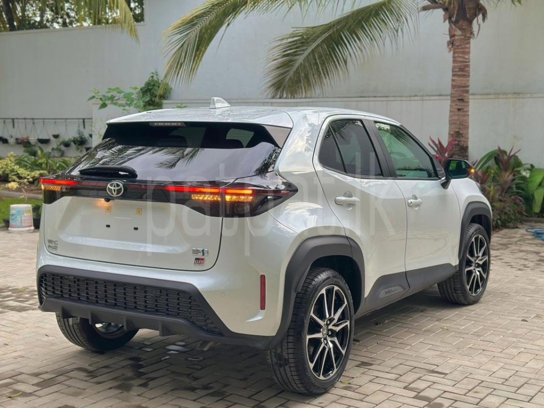 Advertisement image 6