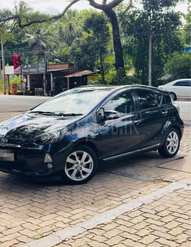 Toyota Aqua 2012 - பயன்படுத்தப்பட்டது கார் sale in Sri Lanka - patpat.lk