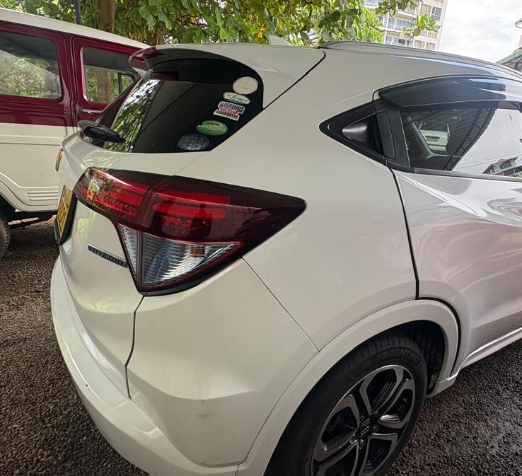 Honda Vezel 2014 - Used SUV sale in Sri Lanka - patpat.lk