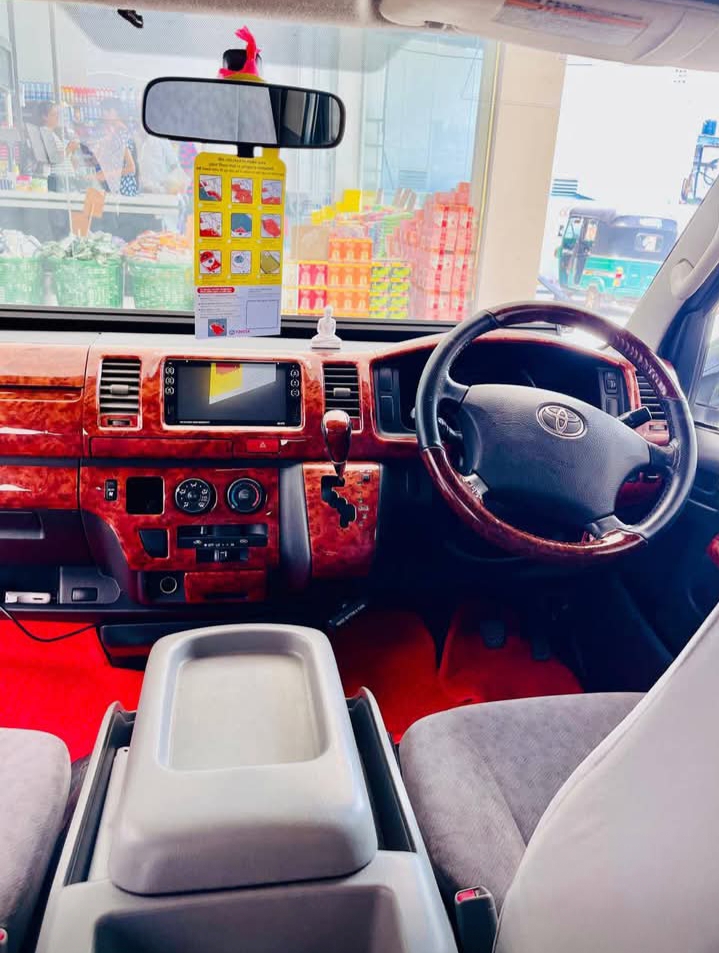 Toyota Hiace 2006 - Used Van sale in Sri Lanka - patpat.lk