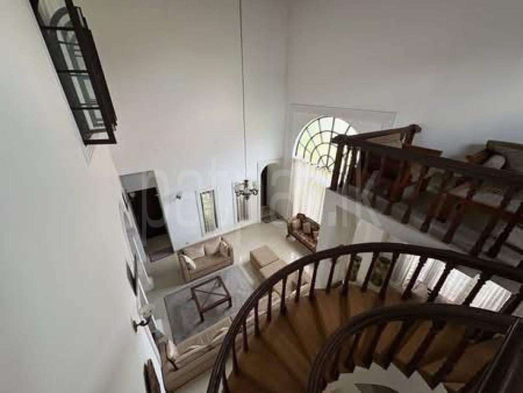 House for Sale in Bambalapitiya (Colombo 04)