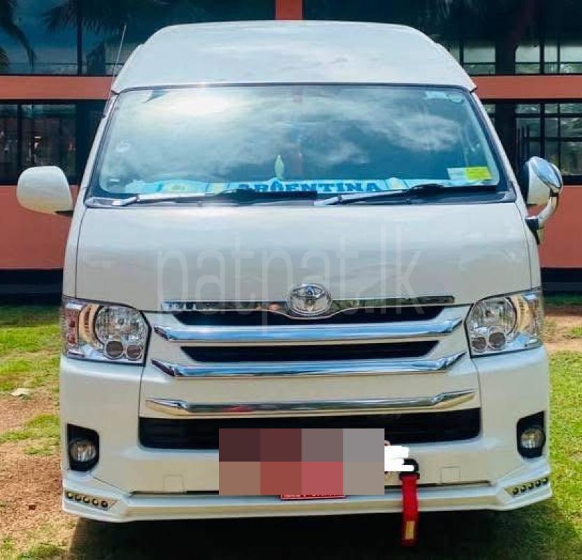 Toyota Hiace 2017 - பயன்படுத்தப்பட்டது வேன் sale in Sri Lanka - patpat.lk