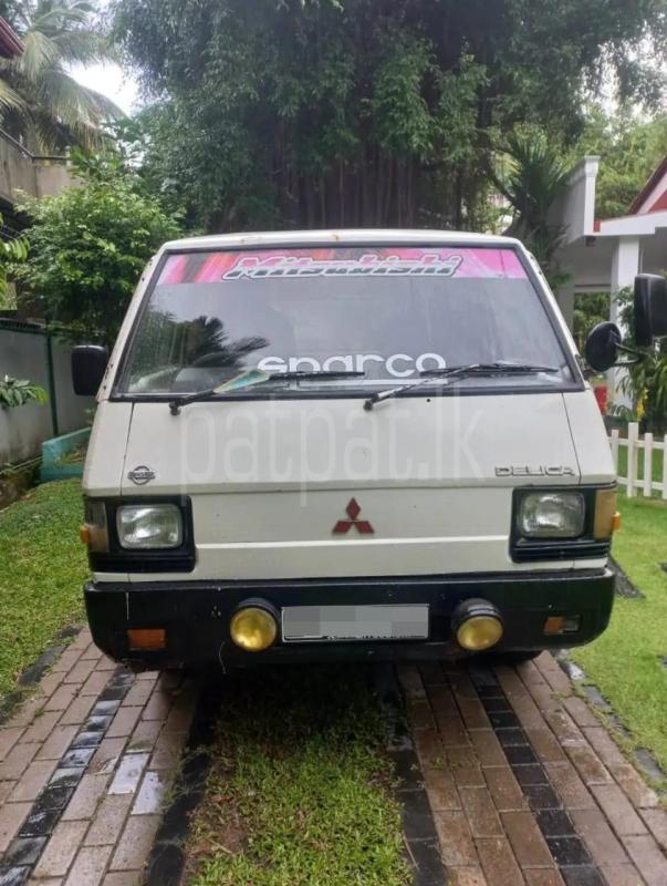 Mitsubishi Delica 1981 - பயன்படுத்தப்பட்டது வேன் sale in Sri Lanka - patpat.lk