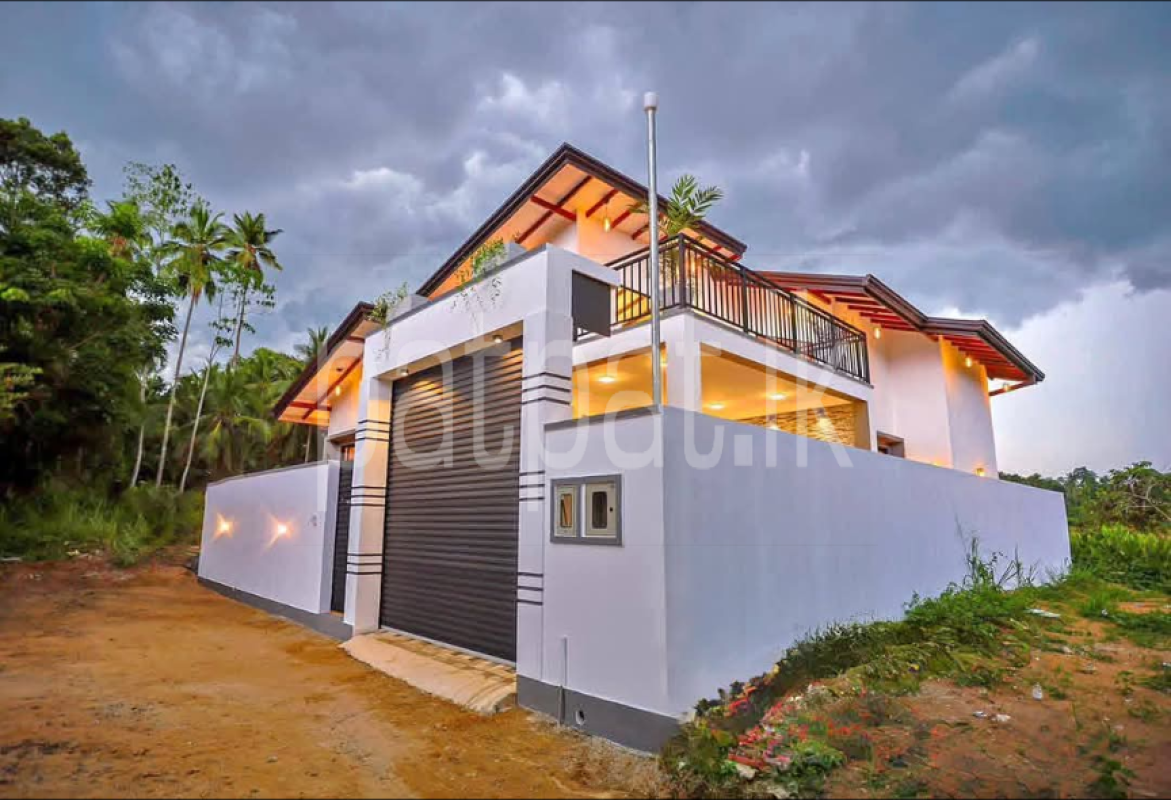 House for Sale in Athurugiriya