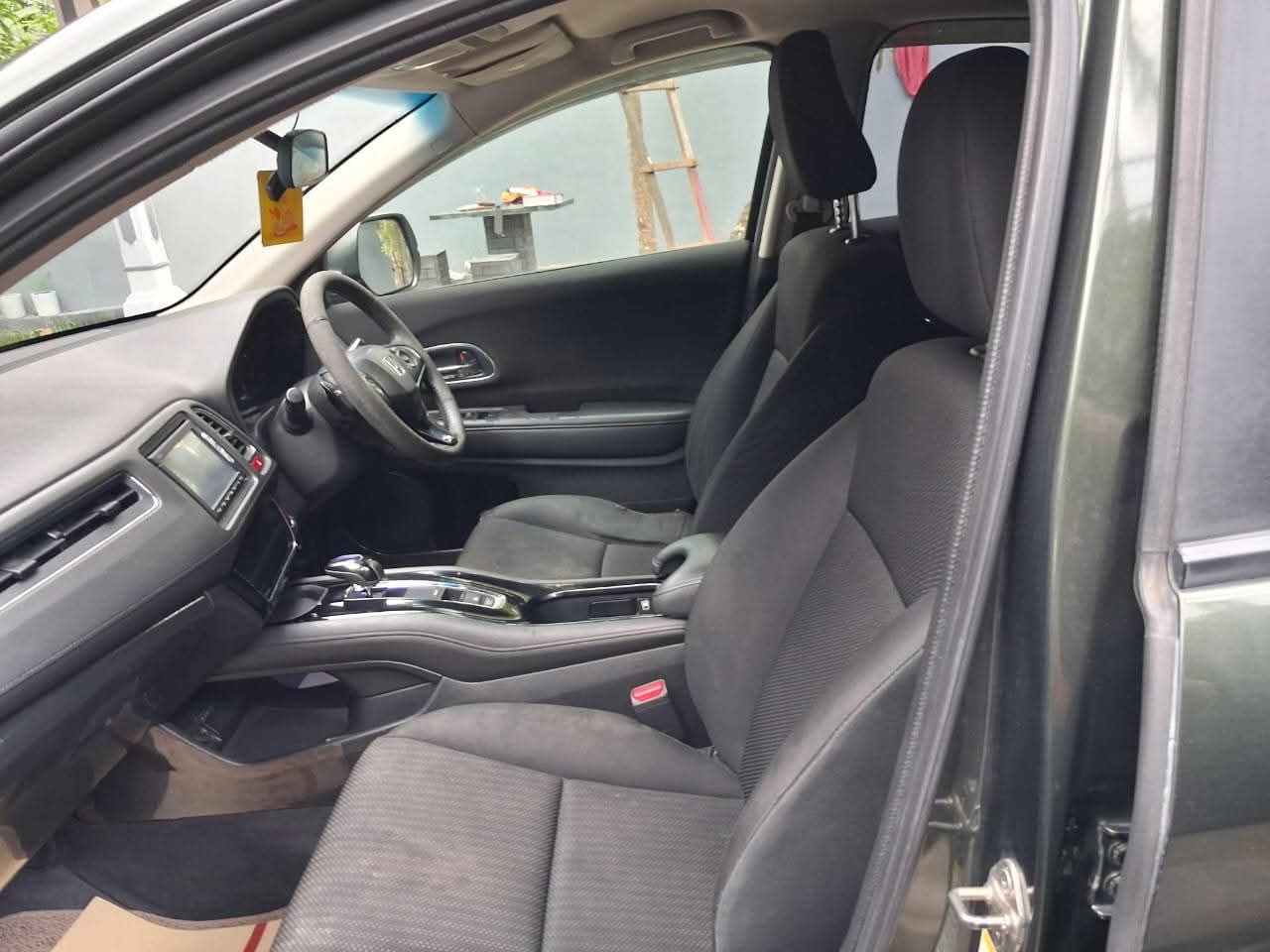 Honda Vezel 2014 - பயன்படுத்தப்பட்டது SUV sale in Sri Lanka - patpat.lk