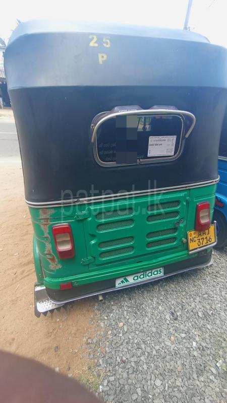 Bajaj Three Wheel 2014 - மறுசீரமைக்கப்பட்டது முச்சக்கர வண்டி sale in Sri Lanka - patpat.lk