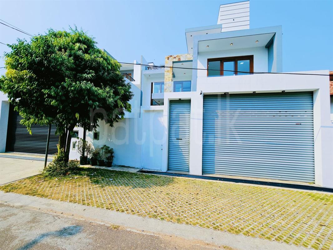 Advertisement image 1