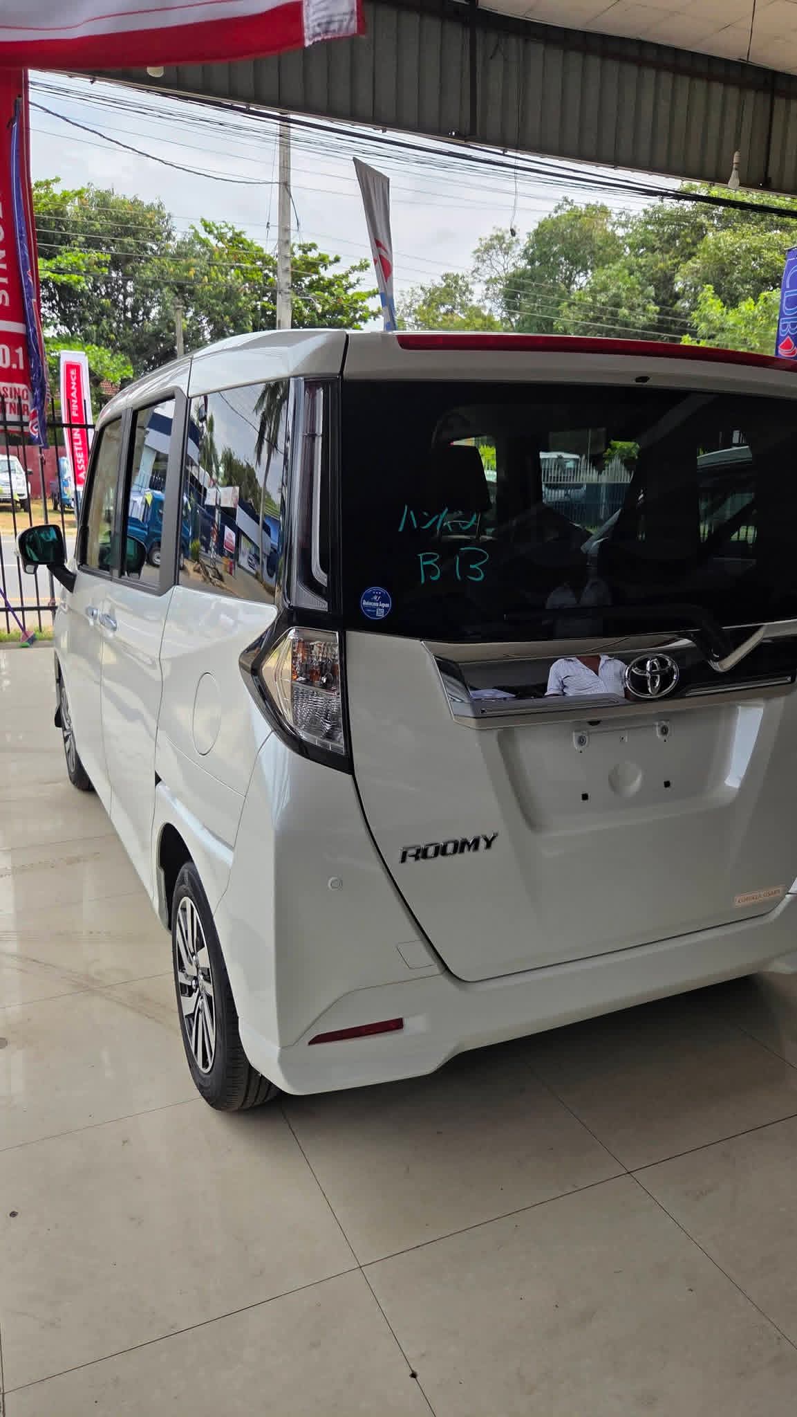 Toyota Roomy 2024 - Reconditioned Van sale in Sri Lanka - patpat.lk