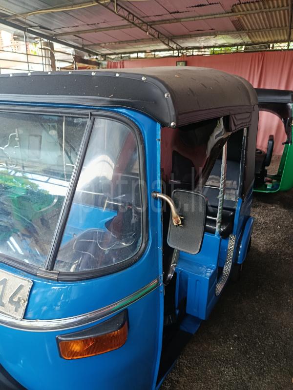 Bajaj 2 stroke 2006 - பயன்படுத்தப்பட்டது முச்சக்கர வண்டி sale in Sri Lanka - patpat.lk