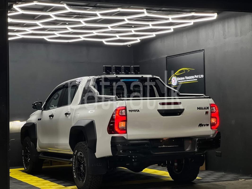 Advertisement image 6