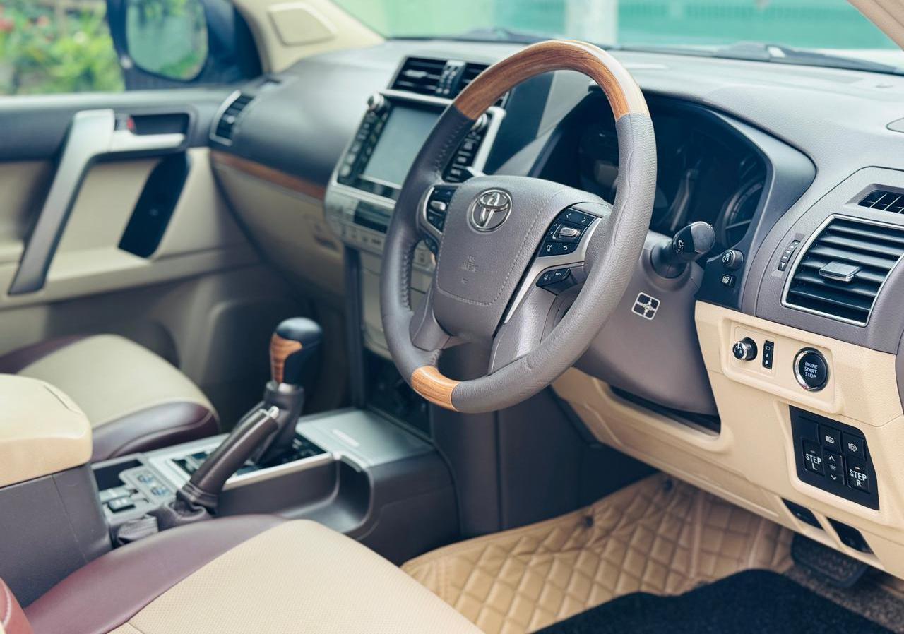 Toyota Land Cruiser Prado 2017 - Used SUV sale in Sri Lanka - patpat.lk