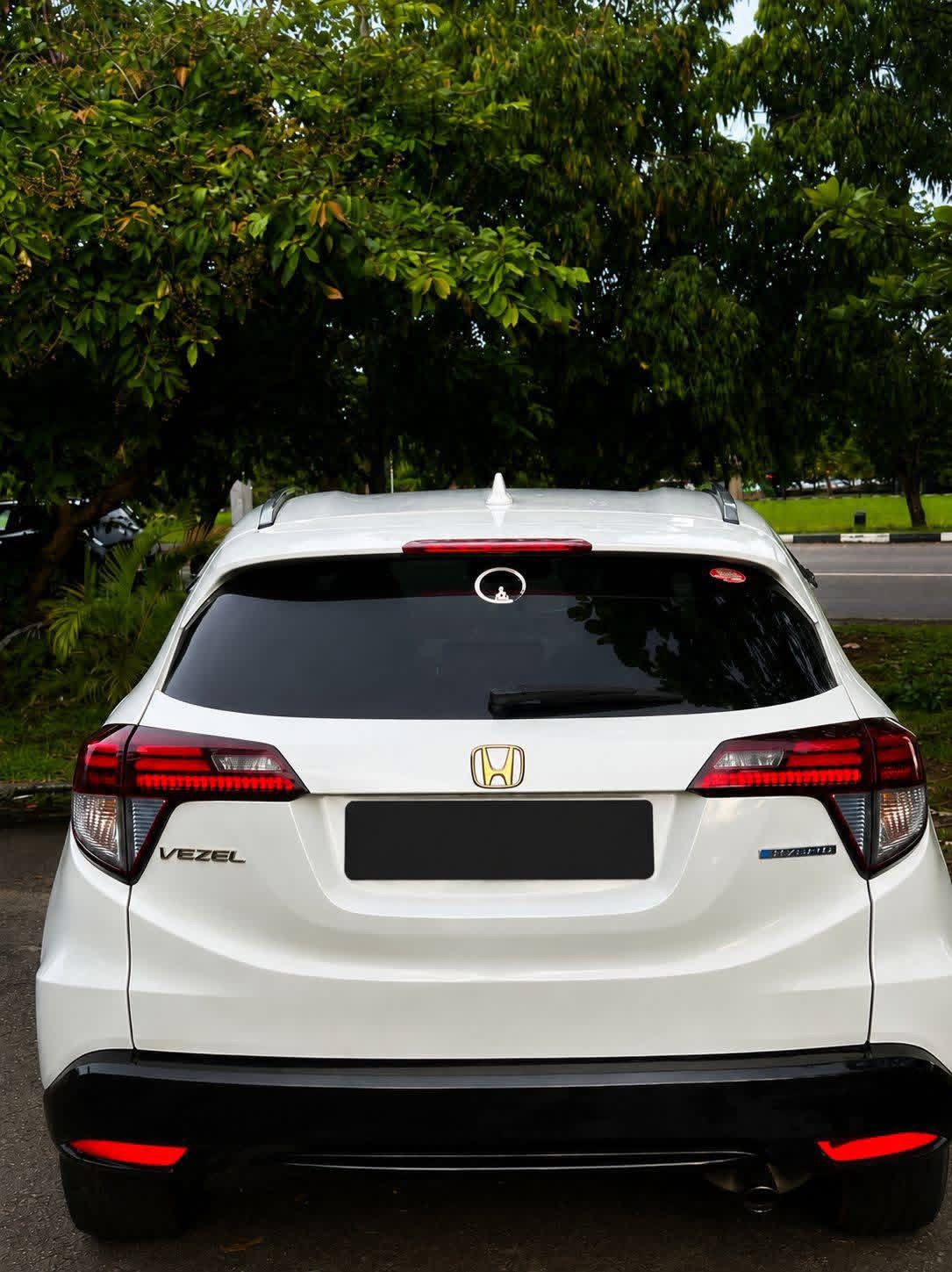 Honda Vezel 2015 - பயன்படுத்தப்பட்டது SUV sale in Sri Lanka - patpat.lk