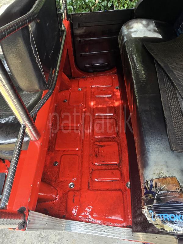 Bajaj 4 stroke 2011 - Used Three wheeler sale in Sri Lanka - patpat.lk