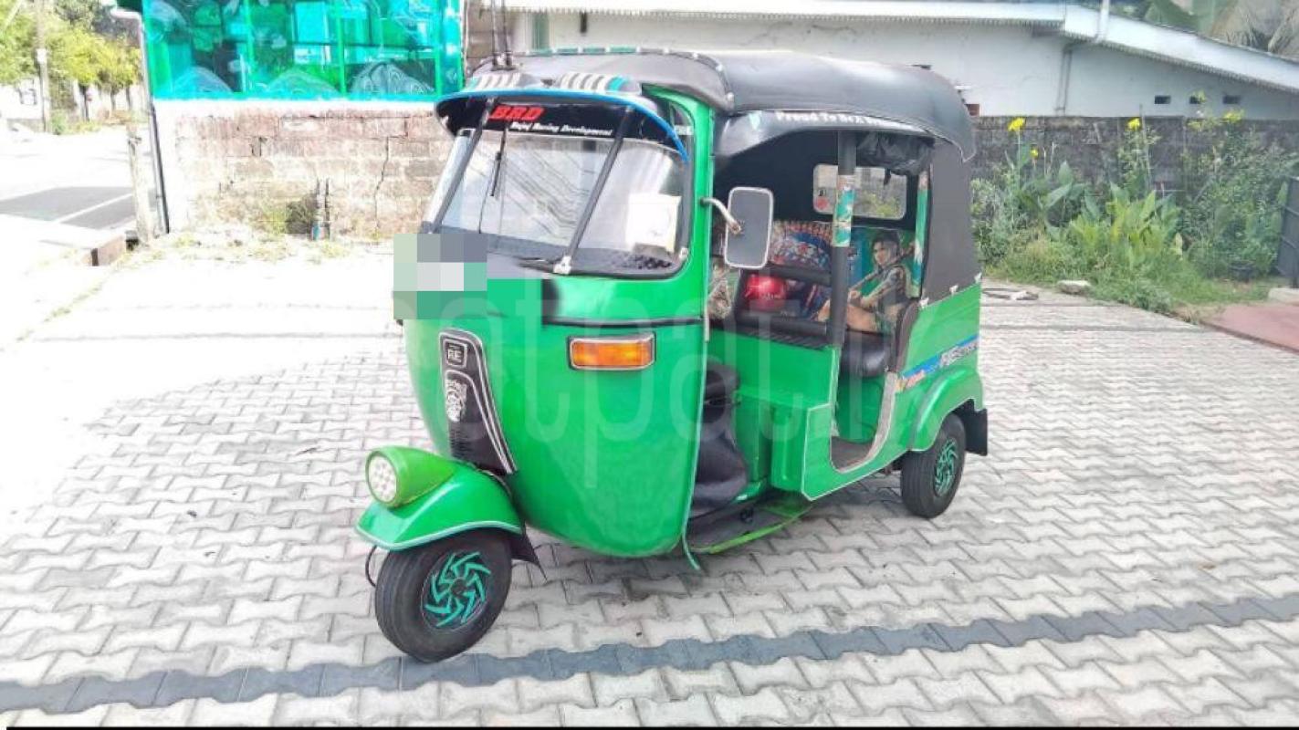 Bajaj 2 stroke 2008 - பயன்படுத்தப்பட்டது முச்சக்கர வண்டி sale in Sri Lanka - patpat.lk