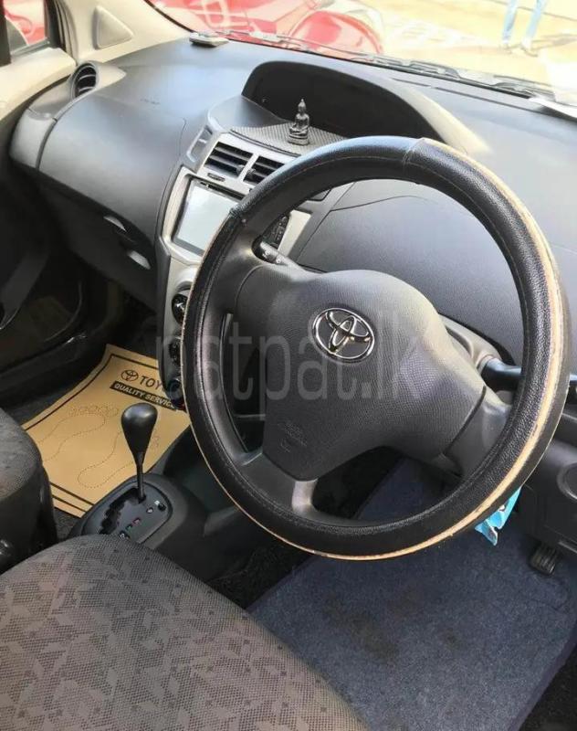 Toyota Vitz 2007 - பயன்படுத்தப்பட்டது கார் sale in Sri Lanka - patpat.lk