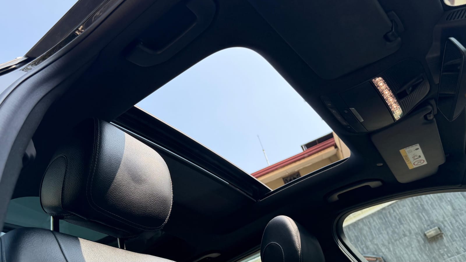 Mercedes Benz C200 2018 - பயன்படுத்தப்பட்டது கார் sale in Sri Lanka - patpat.lk