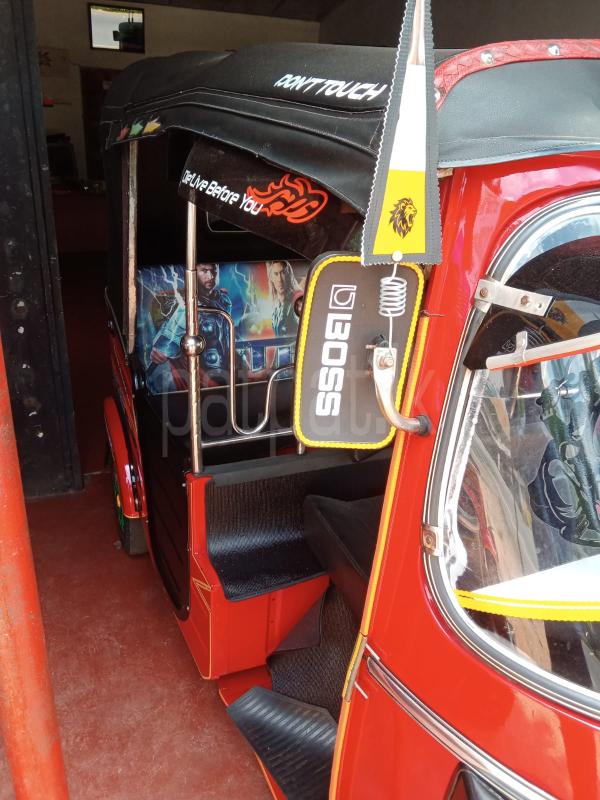Bajaj Three Wheel 2006 - பயன்படுத்தப்பட்டது முச்சக்கர வண்டி sale in Sri Lanka - patpat.lk