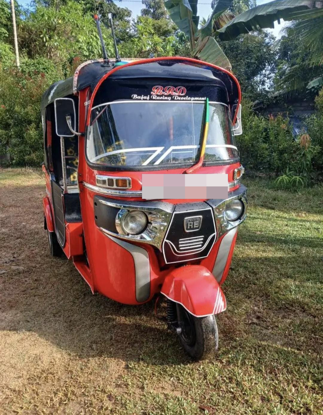 Bajaj Three Wheel 2015 - භාවිතා කරන ලද ත්‍රිරෝද රථය sale in Sri Lanka - patpat.lk