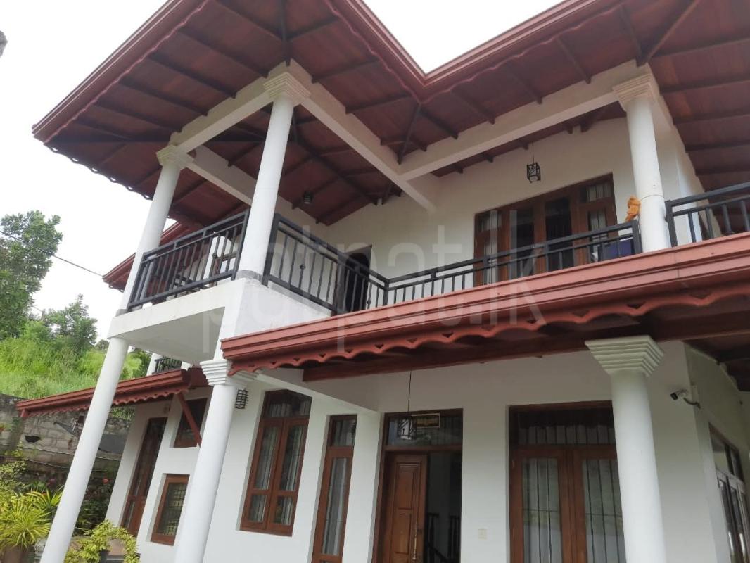 House for Sale in Peradeniya