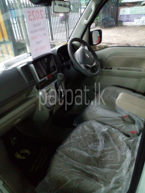 Advertisement image 6