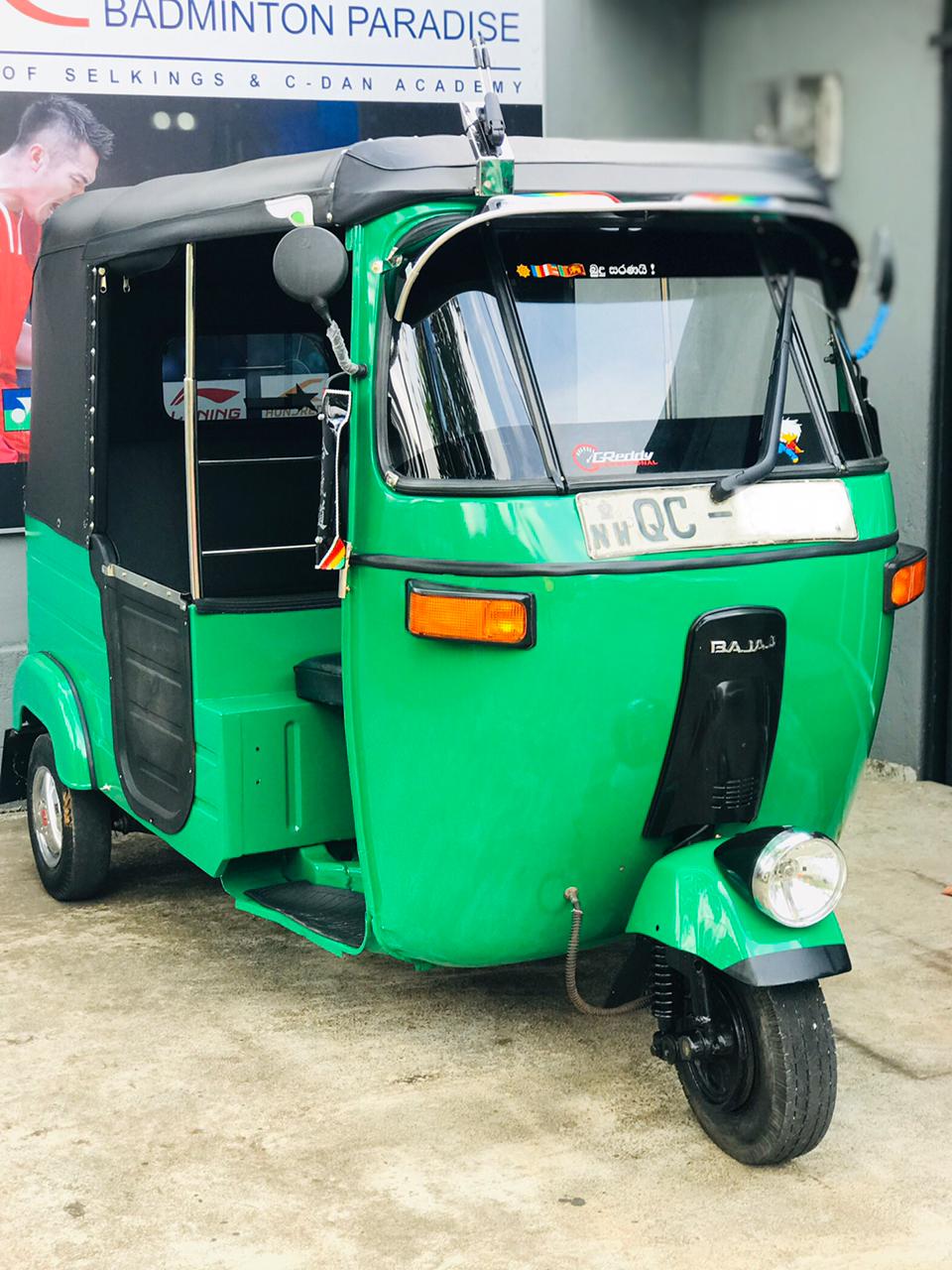 Bajaj 2 stroke 2005 - භාවිතා කරන ලද ත්‍රිරෝද රථය sale in Sri Lanka - patpat.lk