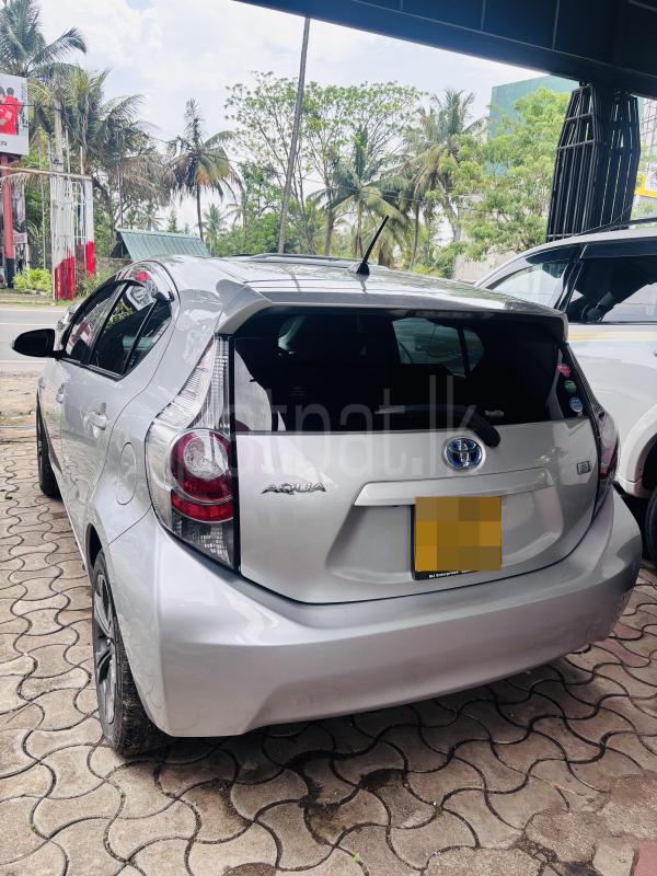 Toyota Aqua 2014 - மறுசீரமைக்கப்பட்டது கார் sale in Sri Lanka - patpat.lk
