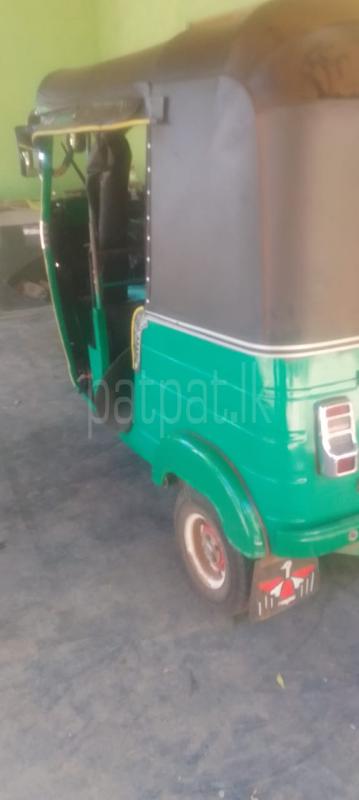 Bajaj 4 stroke 2014 - பயன்படுத்தப்பட்டது முச்சக்கர வண்டி sale in Sri Lanka - patpat.lk
