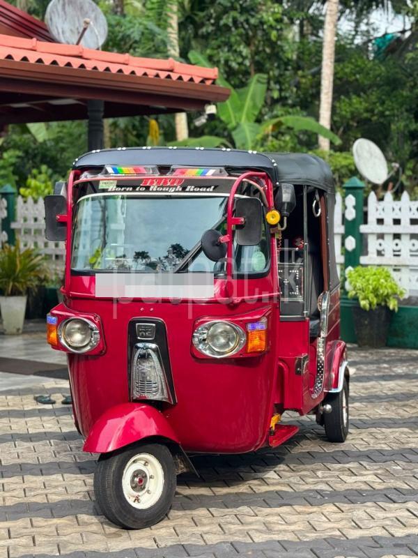 Bajaj Three Wheel 2011 - பயன்படுத்தப்பட்டது முச்சக்கர வண்டி sale in Sri Lanka - patpat.lk