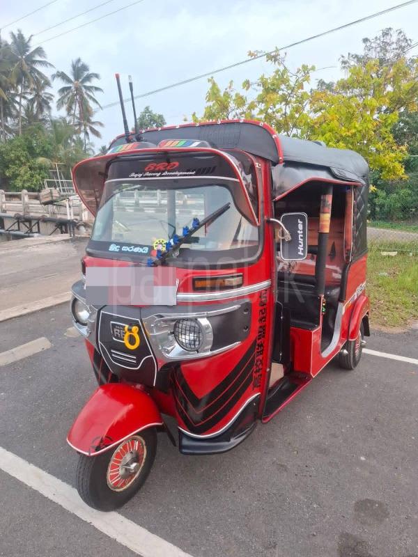 Bajaj Three Wheel 2015 - Used Three wheeler sale in Sri Lanka - patpat.lk