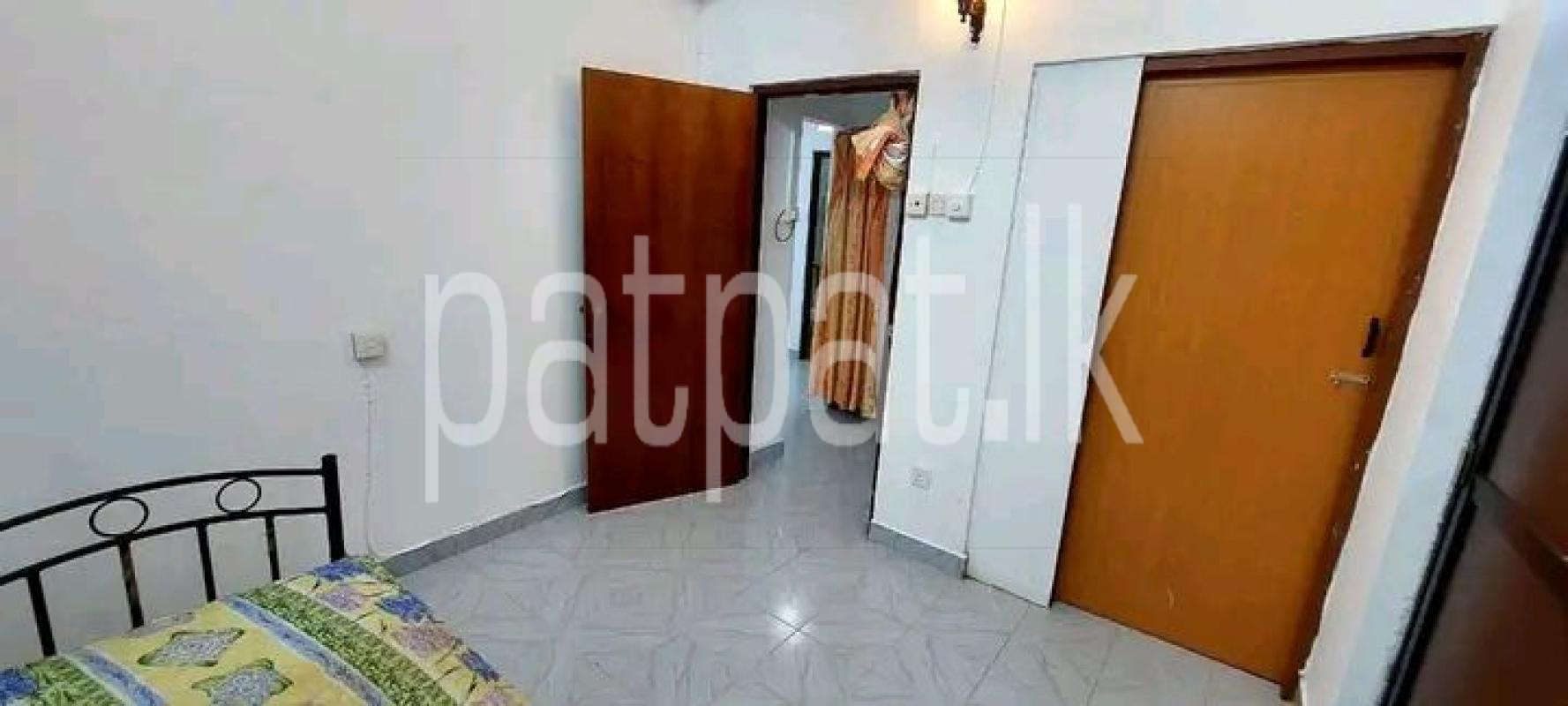 Unfurnished Apartment for Sale in Wellawatta (Colombo 06)