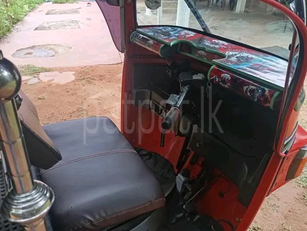 Bajaj Three Wheel 2012 - Used Three wheeler sale in Sri Lanka - patpat.lk
