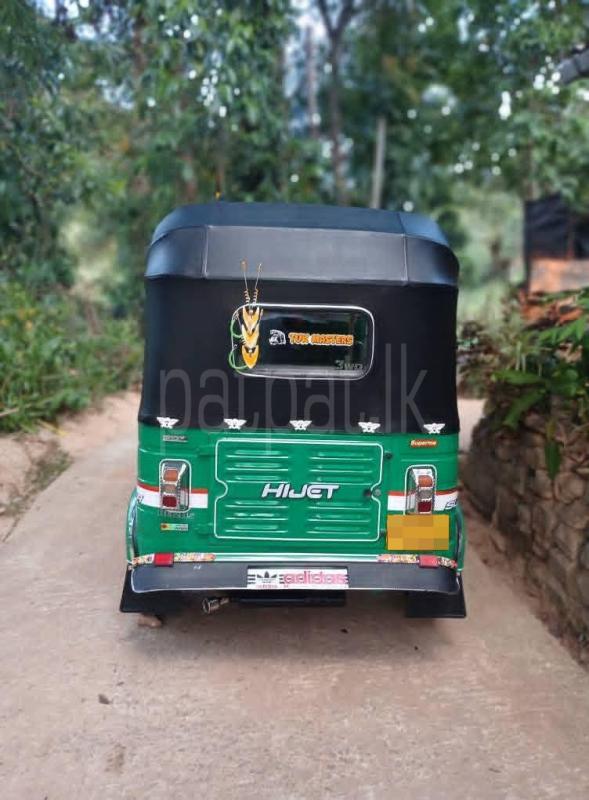 Bajaj Three Wheel 2011 - භාවිතා කරන ලද ත්‍රිරෝද රථය sale in Sri Lanka - patpat.lk