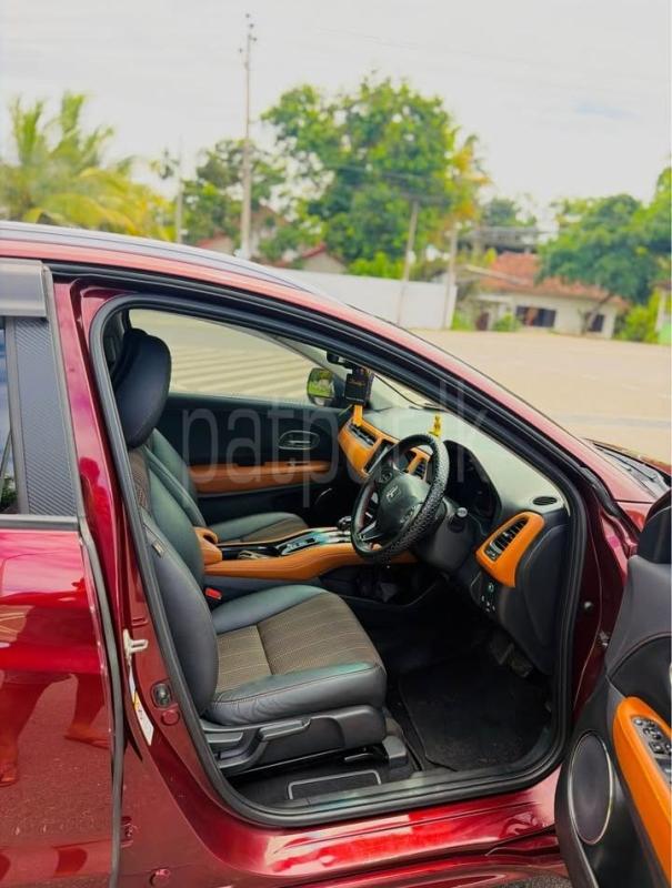 Honda Vezel 2015 - பயன்படுத்தப்பட்டது SUV sale in Sri Lanka - patpat.lk