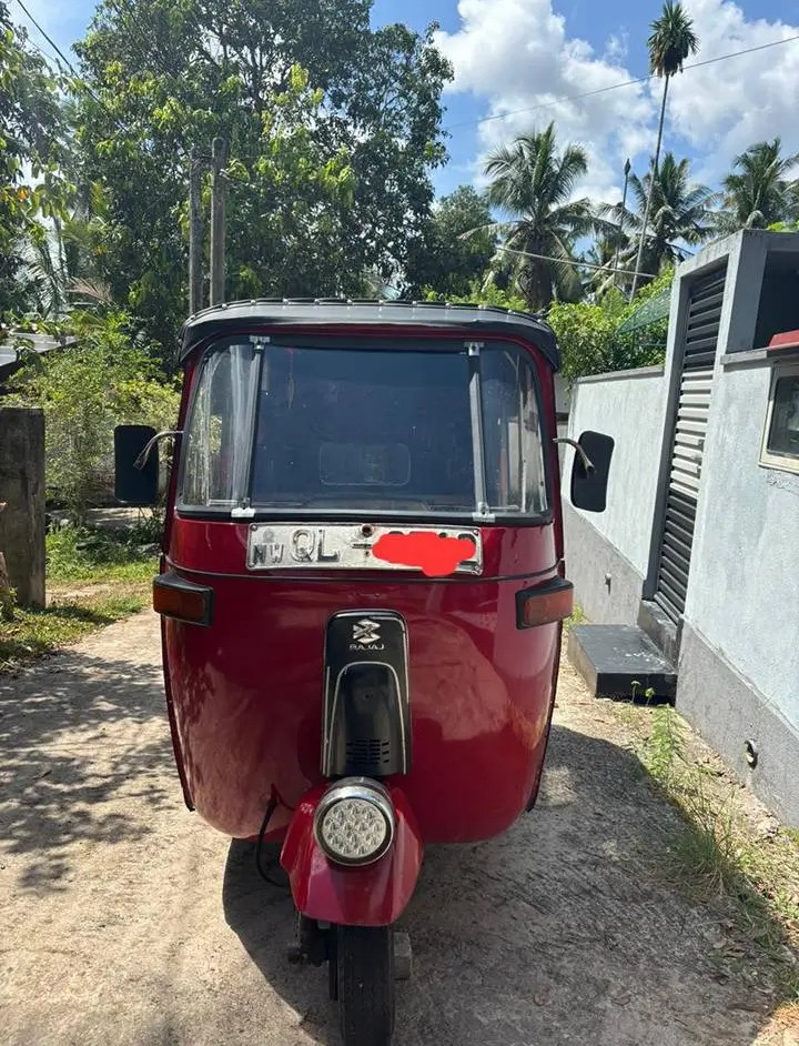 Bajaj Three Wheel 2006 - භාවිතා කරන ලද ත්‍රිරෝද රථය sale in Sri Lanka - patpat.lk