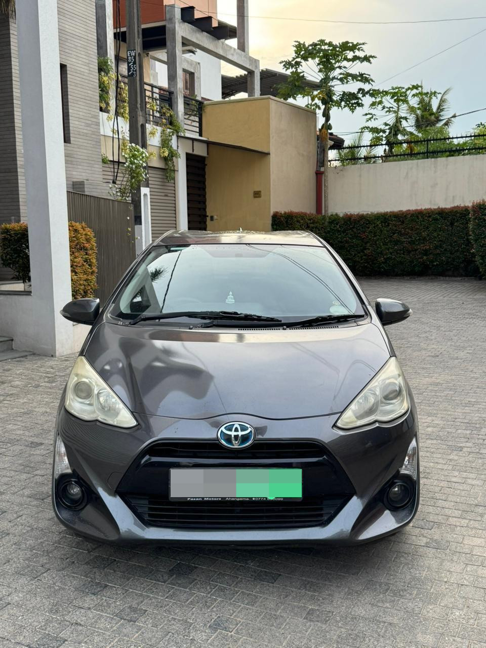 Toyota Aqua 2015 - Used Car sale in Sri Lanka - patpat.lk