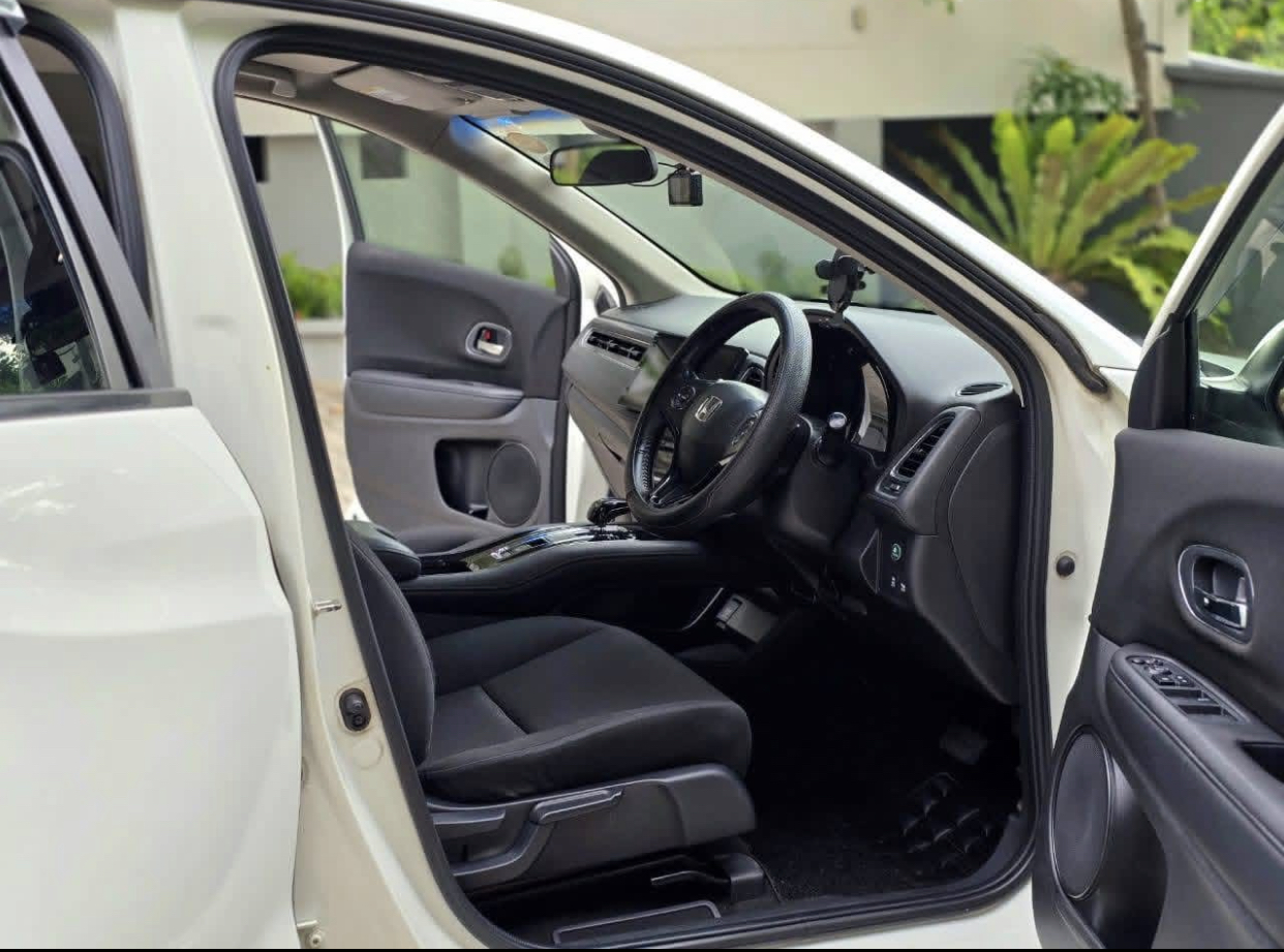 Honda Vezel 2014 - Used SUV sale in Sri Lanka - patpat.lk