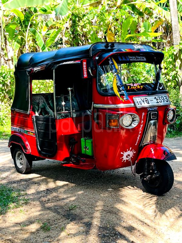 Bajaj Three Wheel 2011 - பயன்படுத்தப்பட்டது முச்சக்கர வண்டி sale in Sri Lanka - patpat.lk