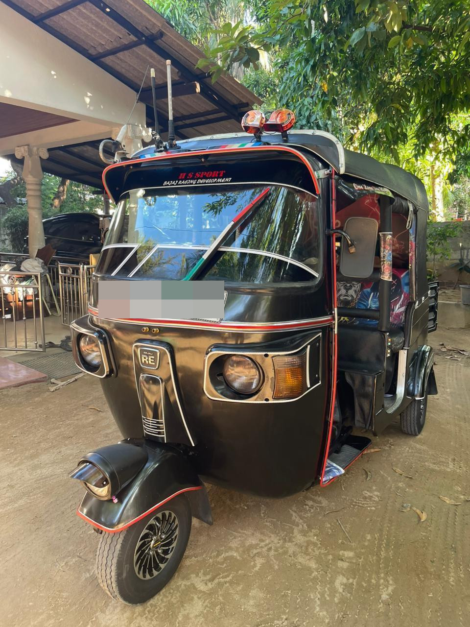Bajaj Three Wheel 2011 - பயன்படுத்தப்பட்டது முச்சக்கர வண்டி sale in Sri Lanka - patpat.lk
