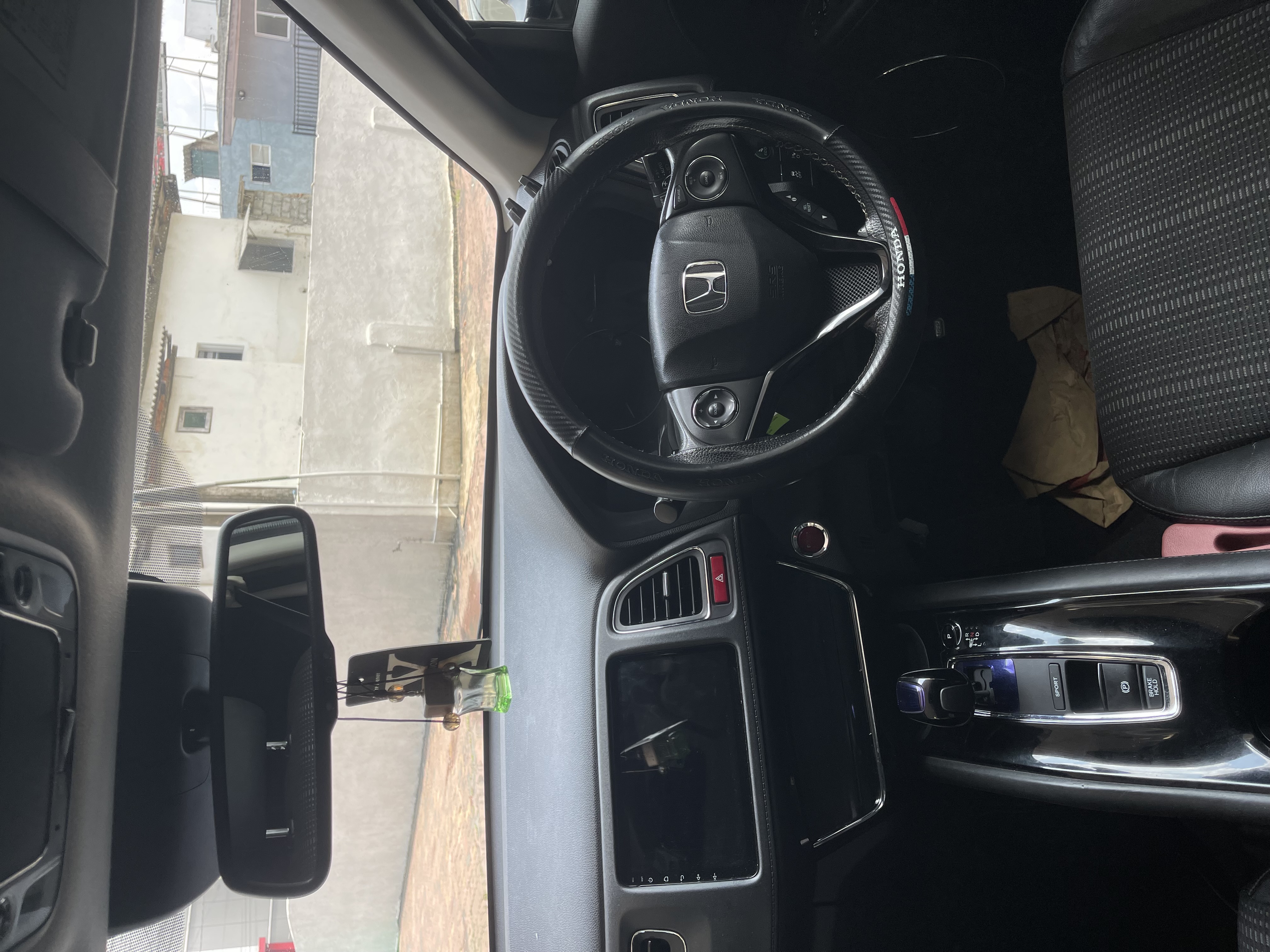Honda Vezel 2015 - பயன்படுத்தப்பட்டது SUV sale in Sri Lanka - patpat.lk