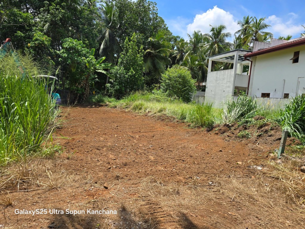 Residential Land for Sale in Kirillawala