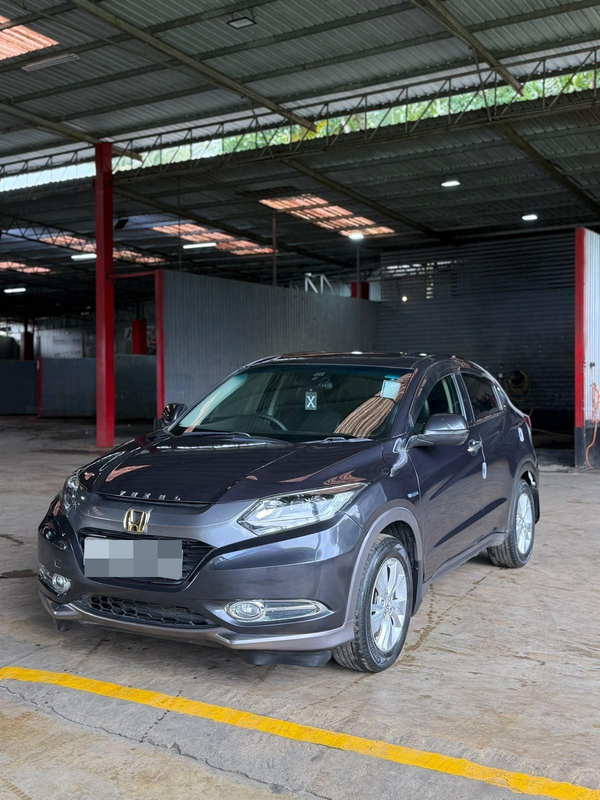 Honda Vezel 2014 - Used SUV sale in Sri Lanka - patpat.lk