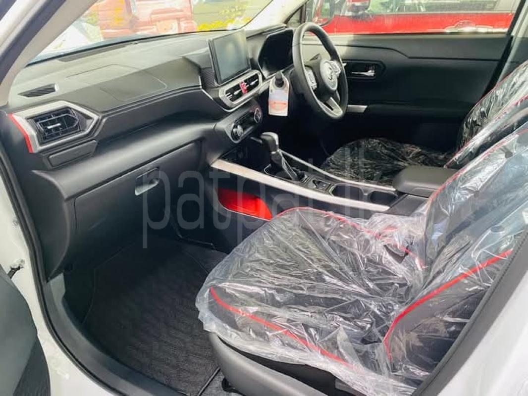 Advertisement image 4