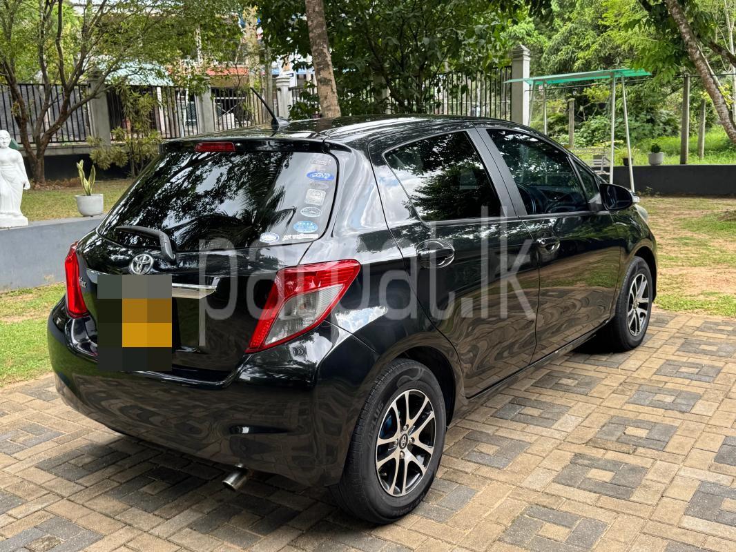 Toyota Vitz 2011 - பயன்படுத்தப்பட்டது கார் sale in Sri Lanka - patpat.lk
