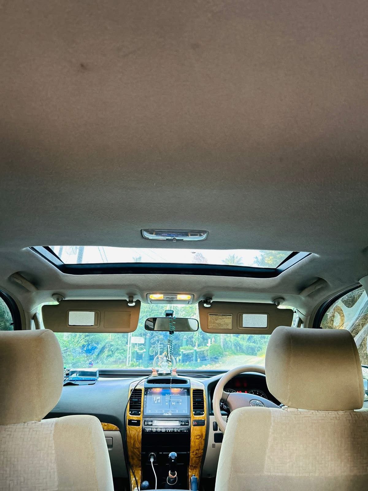 Toyota Land Cruiser Prado 2004 - பயன்படுத்தப்பட்டது SUV sale in Sri Lanka - patpat.lk