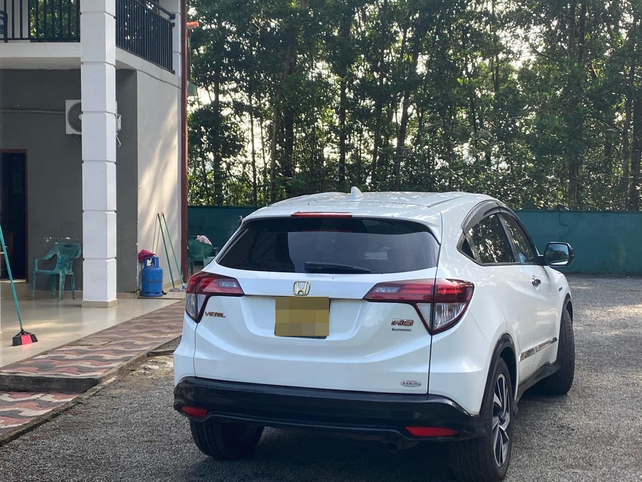 Advertisement image 3