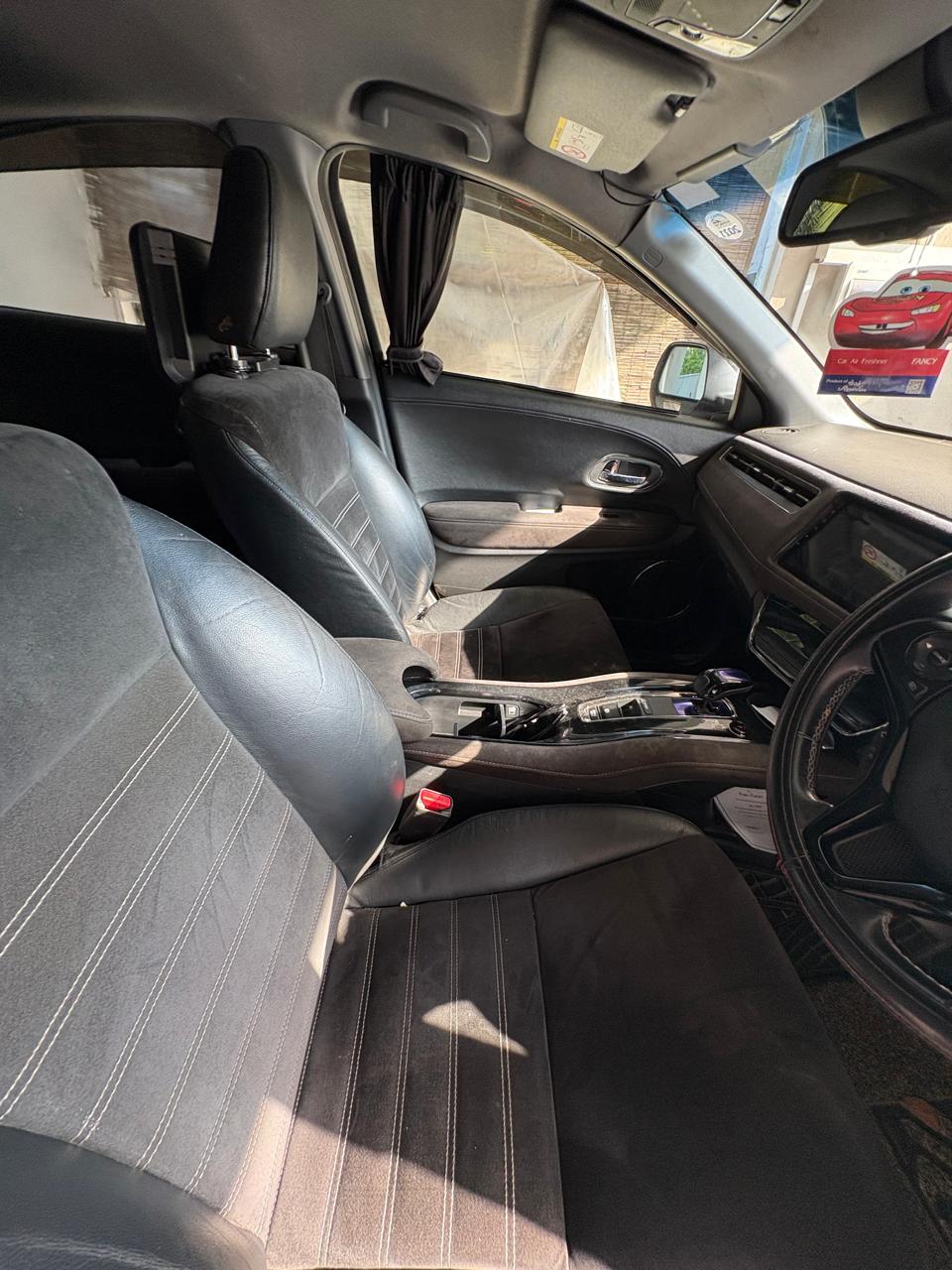 Honda Vezel 2017 - Used SUV sale in Sri Lanka - patpat.lk