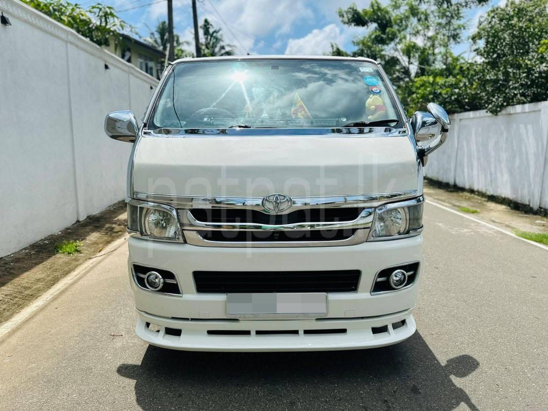 Toyota Hiace 2009 - பயன்படுத்தப்பட்டது வேன் sale in Sri Lanka - patpat.lk